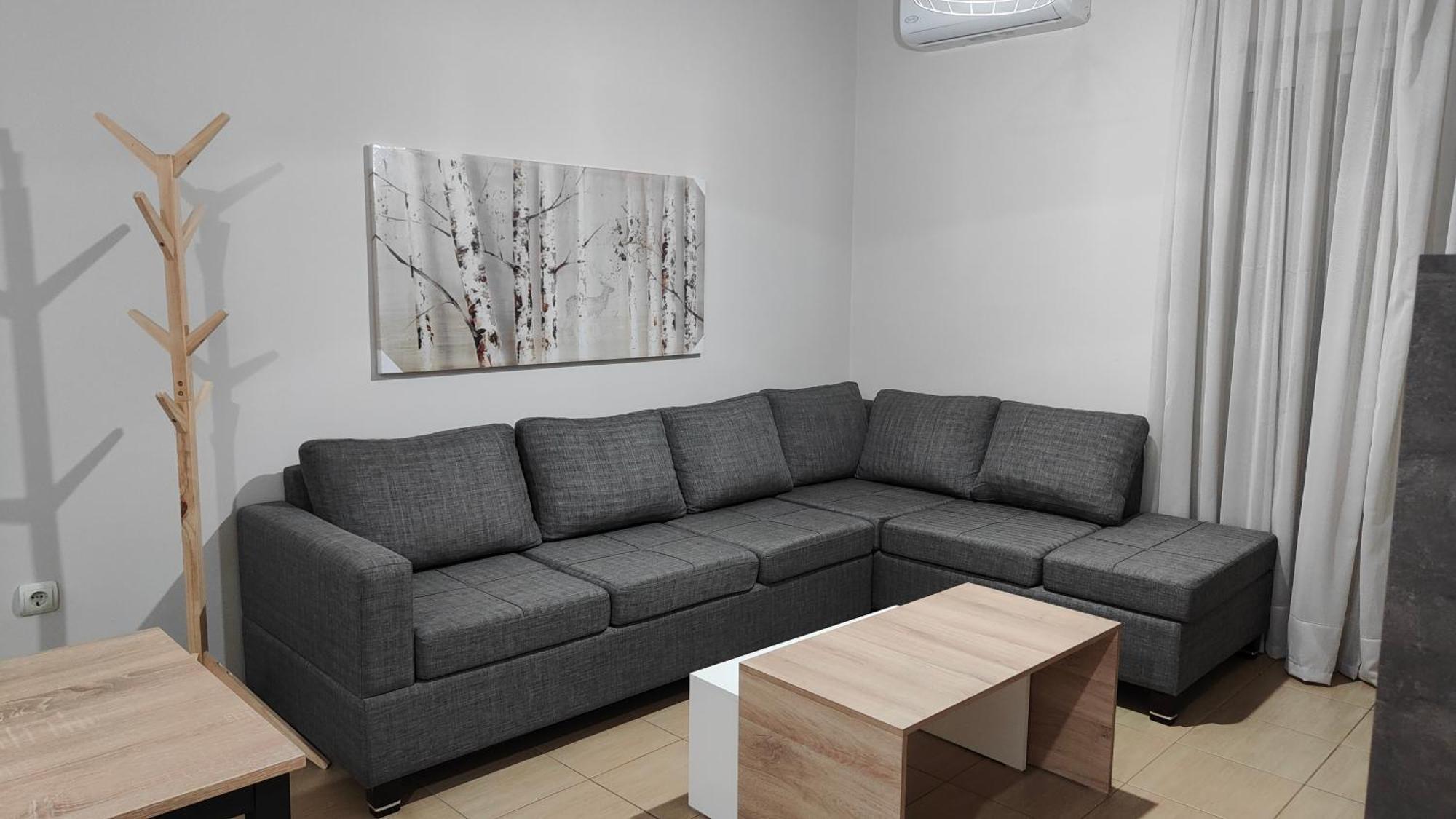 Rock & Roll 1 - Modern Apartment In Trikala Bagian luar foto